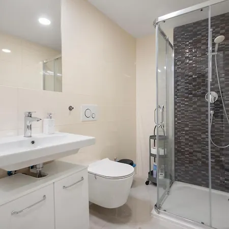 Appartement Lovely 2