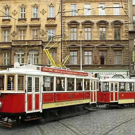 Lovely 2 * 布拉格