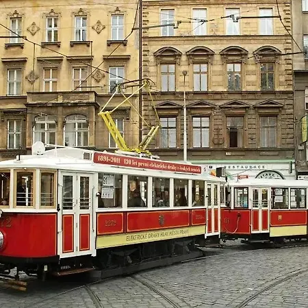 Lovely 2 Praha